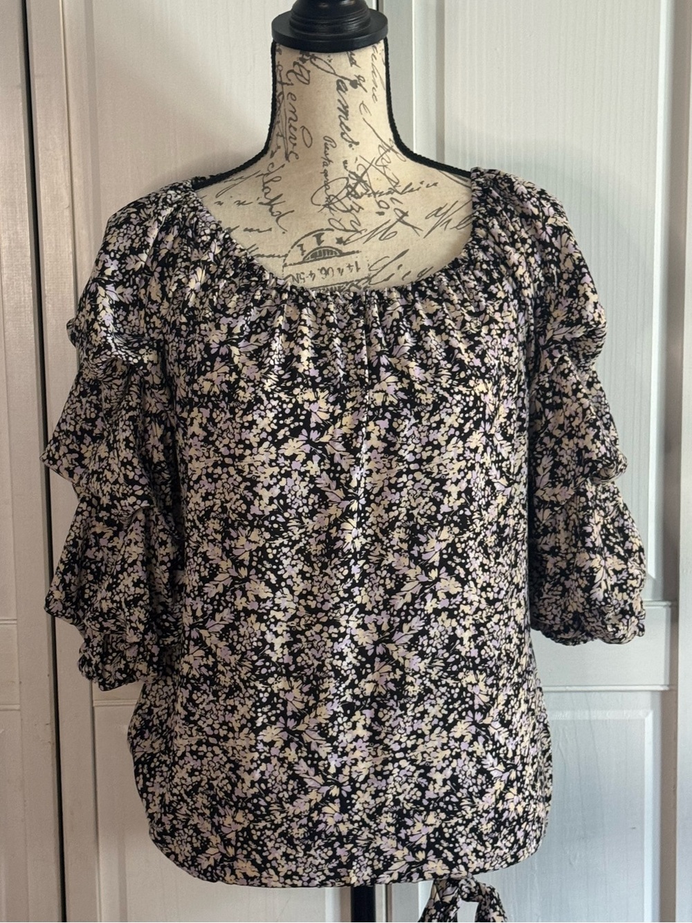 CeCe Black Floral Scoop-Neck Blouse with Ruffle Sleeves